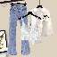 藍色牛仔褲+白色襯衫+白色吊帶/三件套